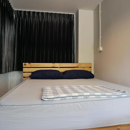 Eq Hostel Тонгсала Екстериор снимка