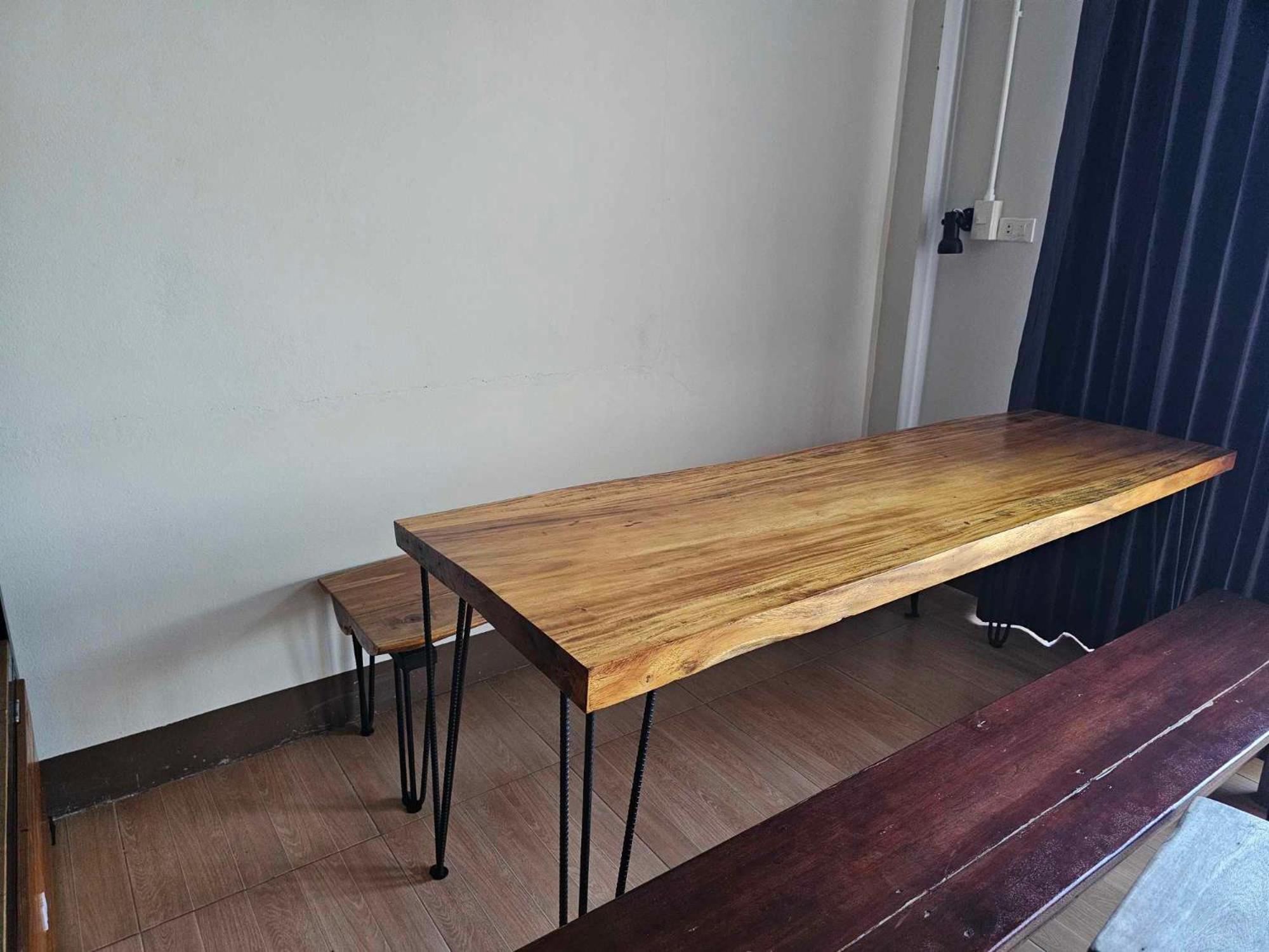 Eq Hostel Тонгсала Екстериор снимка